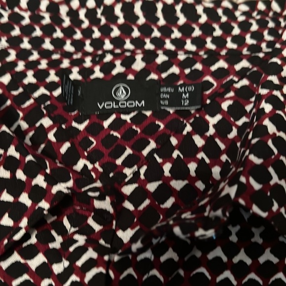 Volcom ladies shirt - Picture 3 of 8